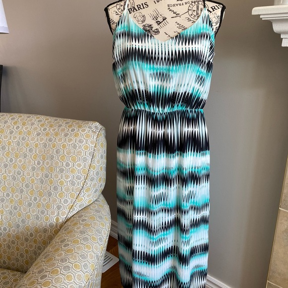 Vince Camuto Radio-Wave Dress (sz M) - Picture 5 of 11